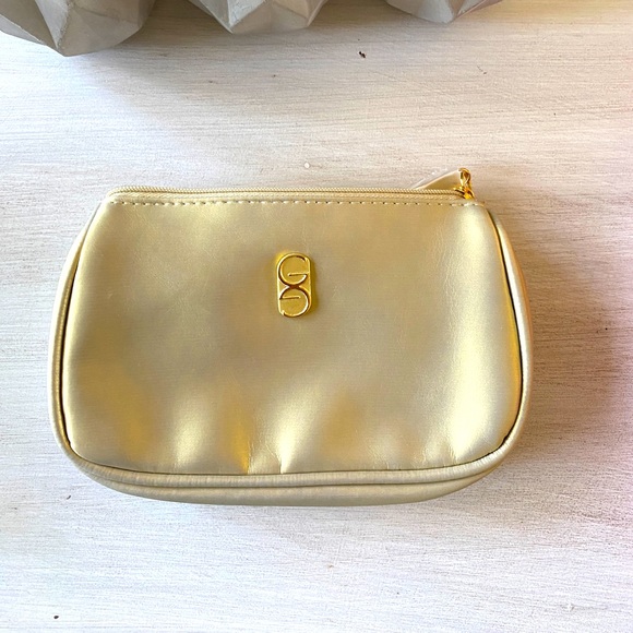 NWT Gold Oriflame Makeup Bag - HOST PICK - Picture 1 of 5